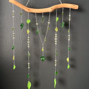 Cottage Core Green Leaf Sun Catcher Straight